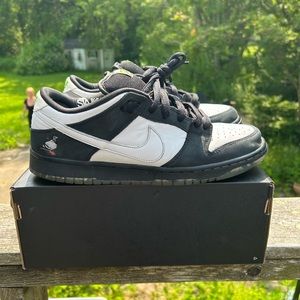Nike sb dunk low pigeon panda staple